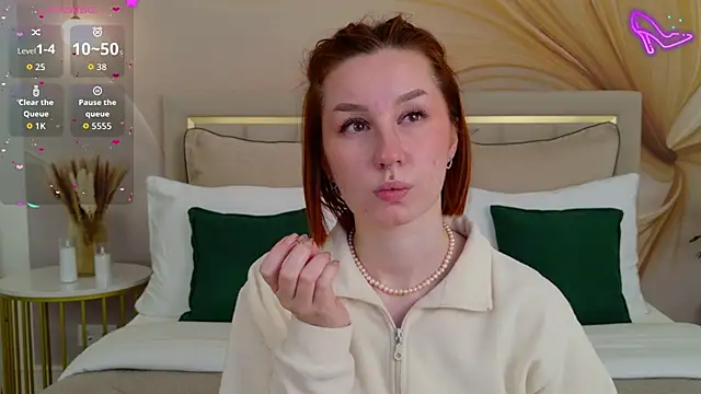 ClaireMathis online show from March 24, 2:33 pm