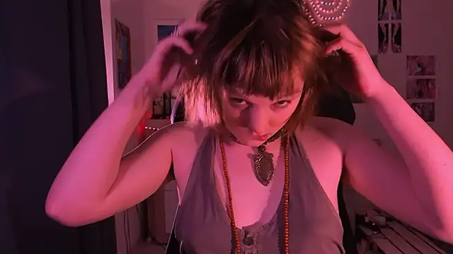 liquid0fluid0 online show from February 1, 4:38 pm