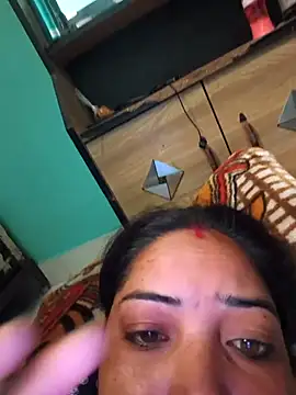 Snapshot of Ekta_bhabhi99 chatting on April 8, 2:11 am Ekta bhabhi99 online show from April 8, 2:11 am