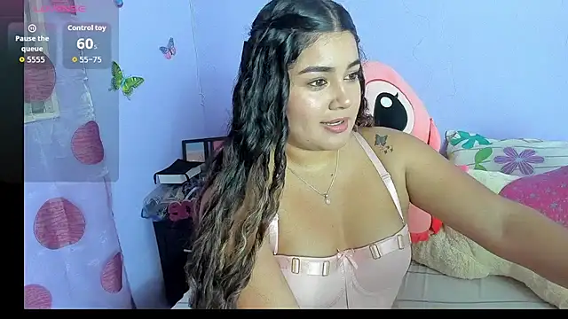 Snapshot of violeta_funny chatting on October 27, 1:42 am violeta funny online show from October 27, 1:42 am