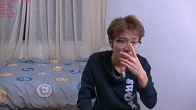 KK-cuteboy online show from December 23, 10:13 am