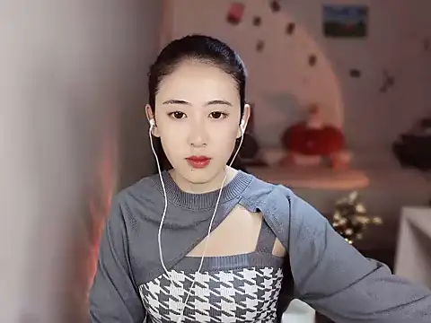 Queena  online show from December 19, 1:23 am