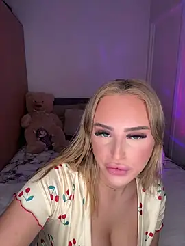 Snapshot of spicycharxx chatting on October 19, 10:10 pm spicycharxx online show from October 19, 10:10 pm