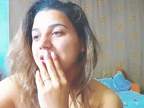 MadisonCharm online show from April 20, 8:21 pm