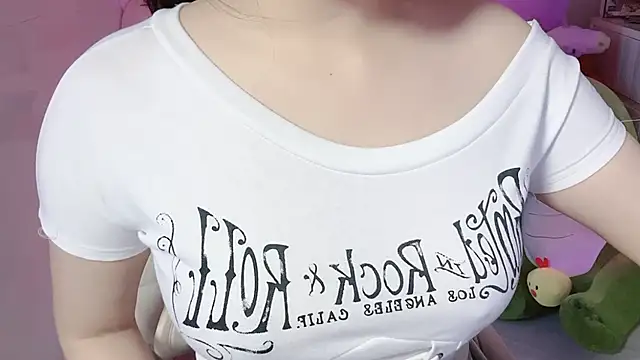 BeChinh Lee online show from March 18, 4:59 am