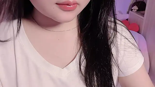 Snapshot of BeChinh_Lee chatting on May 18, 2:12 pm BeChinh Lee online show from May 18, 2:12 pm