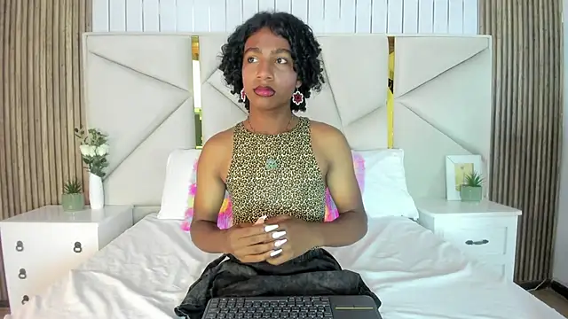 rebeca brown  online show from October 9, 12:14 pm