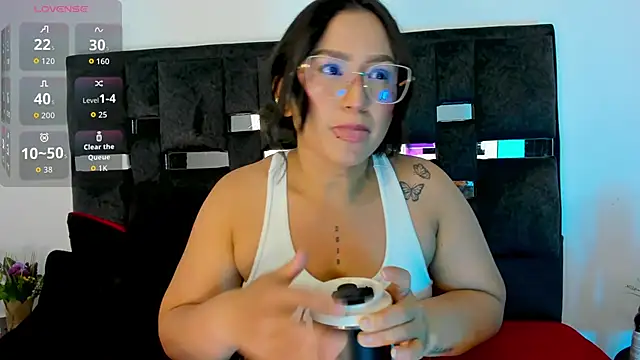 SussySunny  online show from November 8, 3:07 am