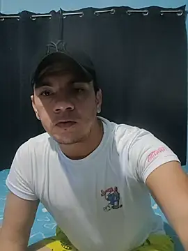 Aturo77 online show from November 17, 2:28 am