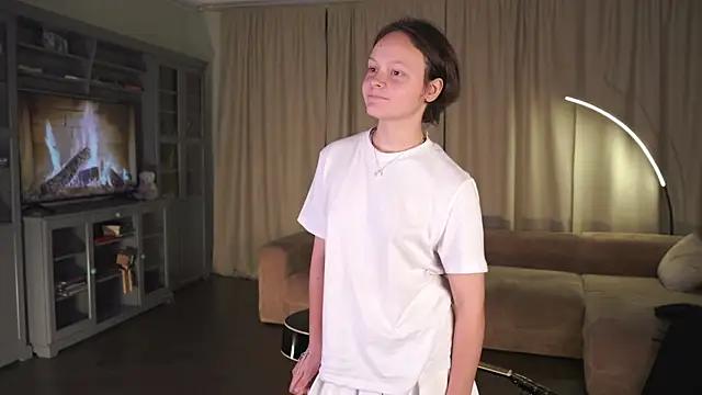 VeliaRogoff online show from October 21, 12:50 pm