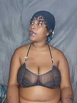 Snapshot of ZuriVixen chatting on May 19, 7:09 pm ZuriVixen online show from May 19, 7:09 pm