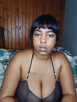 Snapshot of ZuriVixen chatting on June 10, 4:28 pm ZuriVixen online show from June 10, 4:28 pm