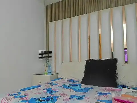 AmbarGills online show from October 18, 1:12 pm