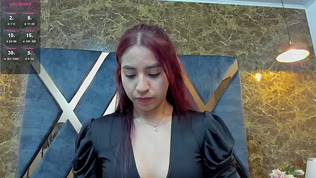 Vittoria Conti  online show from April 5, 1:30 pm