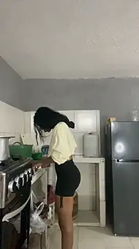 thepicis online show from November 17, 11:32 pm