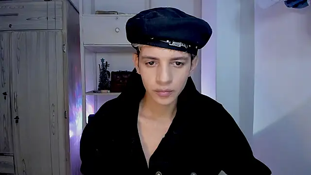 tylernova online show from January 16, 3:21 am