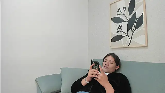 KassMonroe online show from June 19, 8:01 pm