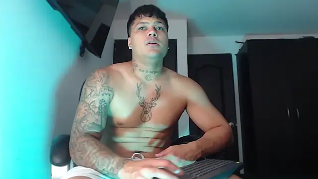 Boyhot 00 online show from October 10, 8:19 pm