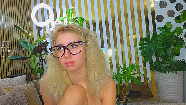 Violetttttta online show from October 13, 8:47 am