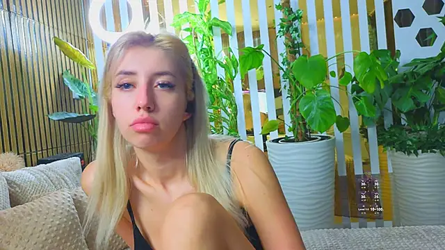 Violetttttta online show from October 16, 2:45 am