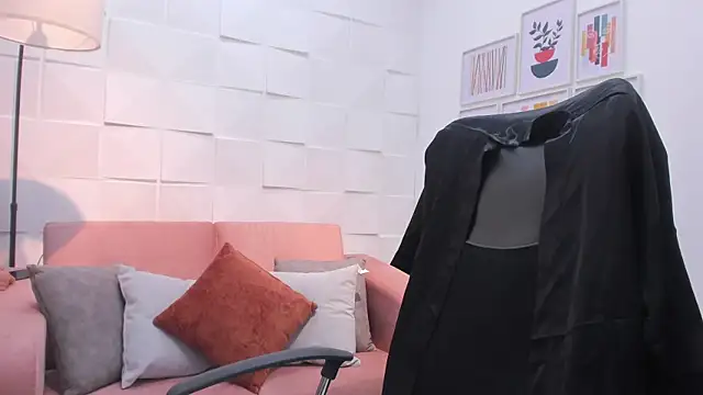 Sasha Grace online show from February 24, 1:09 pm