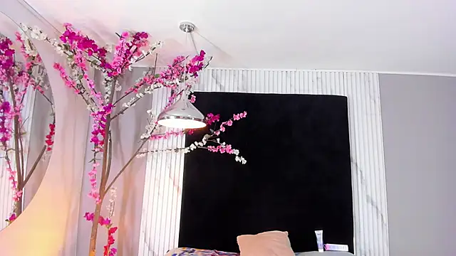 Aliyah Brooks cr online show from December 2, 3:45 am