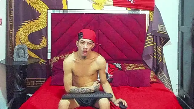 Pride couple online show from January 7, 11:29 pm