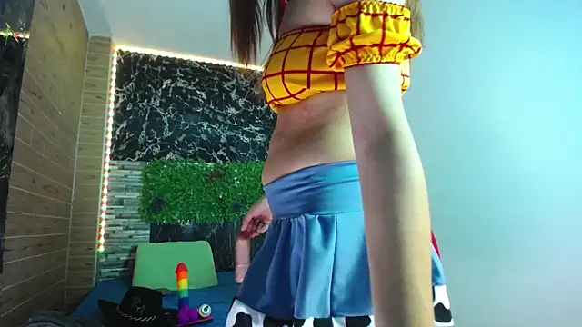 celeste solis online show from October 31, 9:21 am