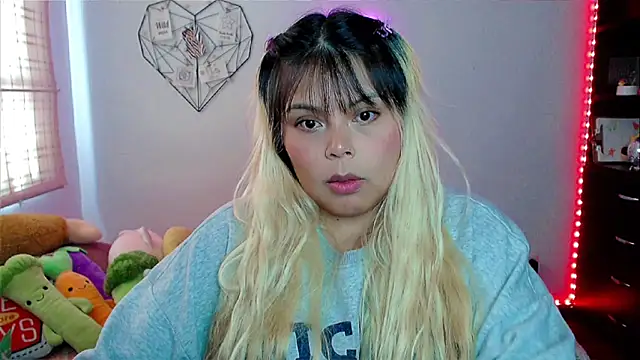 EllieMoonX online show from November 24, 7:57 pm