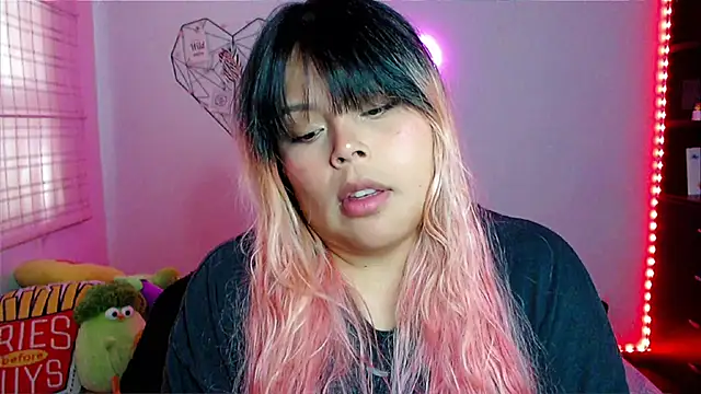 EllieMoonX online show from February 1, 10:19 pm