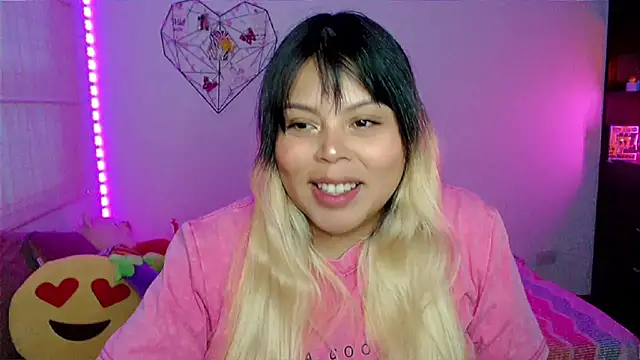 EllieMoonX online show from April 17, 11:08 pm