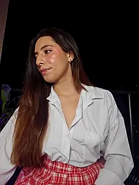 Meganthomson online show from February 1, 2:10 am