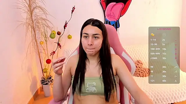 EmmaMyers1 online show from December 19, 12:39 am