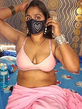 Snapshot of Sweet-Maddlina chatting on October 31, 6:47 am Sweet-Maddlina online show from October 31, 6:47 am