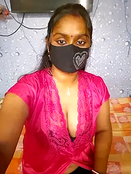 Snapshot of Sweet-Maddlina chatting on January 12, 5:12 am Sweet-Maddlina online show from January 12, 5:12 am