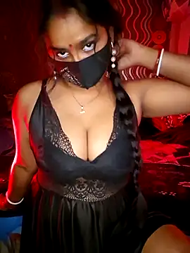 Snapshot of Sweet-Maddlina chatting on February 13, 5:36 am Sweet-Maddlina online show from February 13, 5:36 am