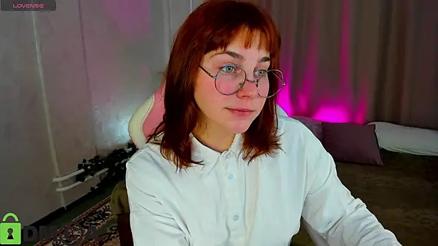 Rene Shine online show from November 17, 1:00 am