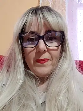 Amelialove42 online show from November 4, 8:02 am