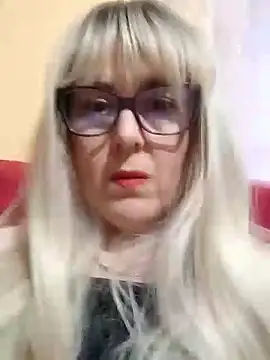 Amelialove42 online show from November 5, 2:17 pm