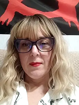 Amelialove42 online show from March 12, 2:23 pm