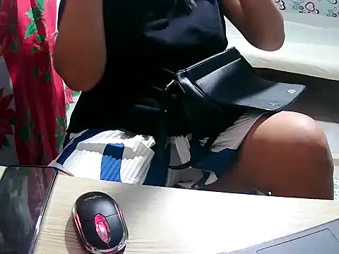 PussyCherry online show from December 15, 11:14 am