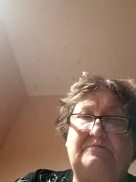 Katherine735 online show from November 16, 8:25 pm