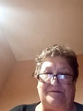 Katherine735 online show from November 19, 9:59 pm