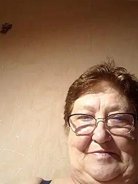 Snapshot of Katherine735 chatting on May 19, 8:48 pm Katherine735 online show from May 19, 8:48 pm