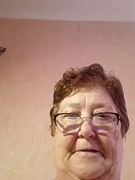 Snapshot of Katherine735 chatting on May 21, 12:12 pm Katherine735 online show from May 21, 12:12 pm