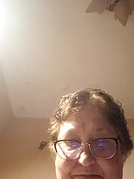 Snapshot of Katherine735 chatting on June 7, 9:51 pm Katherine735 online show from June 7, 9:51 pm