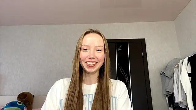 Snapshot of AntoniaMoravick chatting on October 21, 8:37 am AntoniaMoravick online show from October 21, 8:37 am