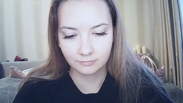 MoodieMira online show from February 10, 2:10 pm