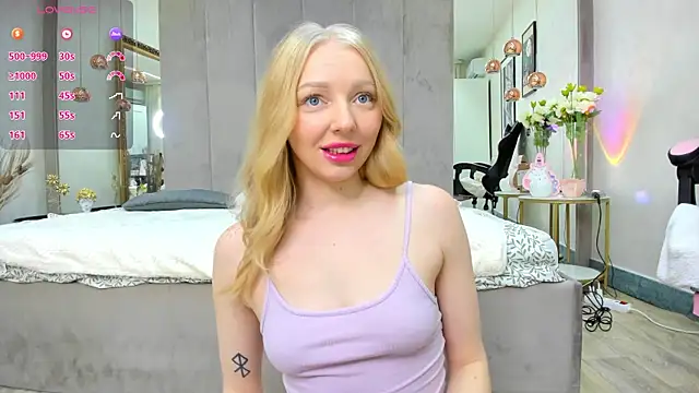 SundyRose online show from November 25, 8:31 pm