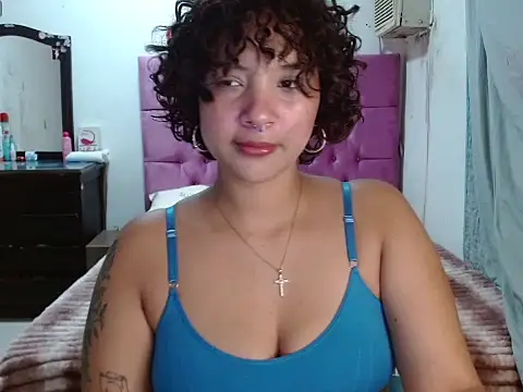 ari thompson online show from January 6, 10:45 pm